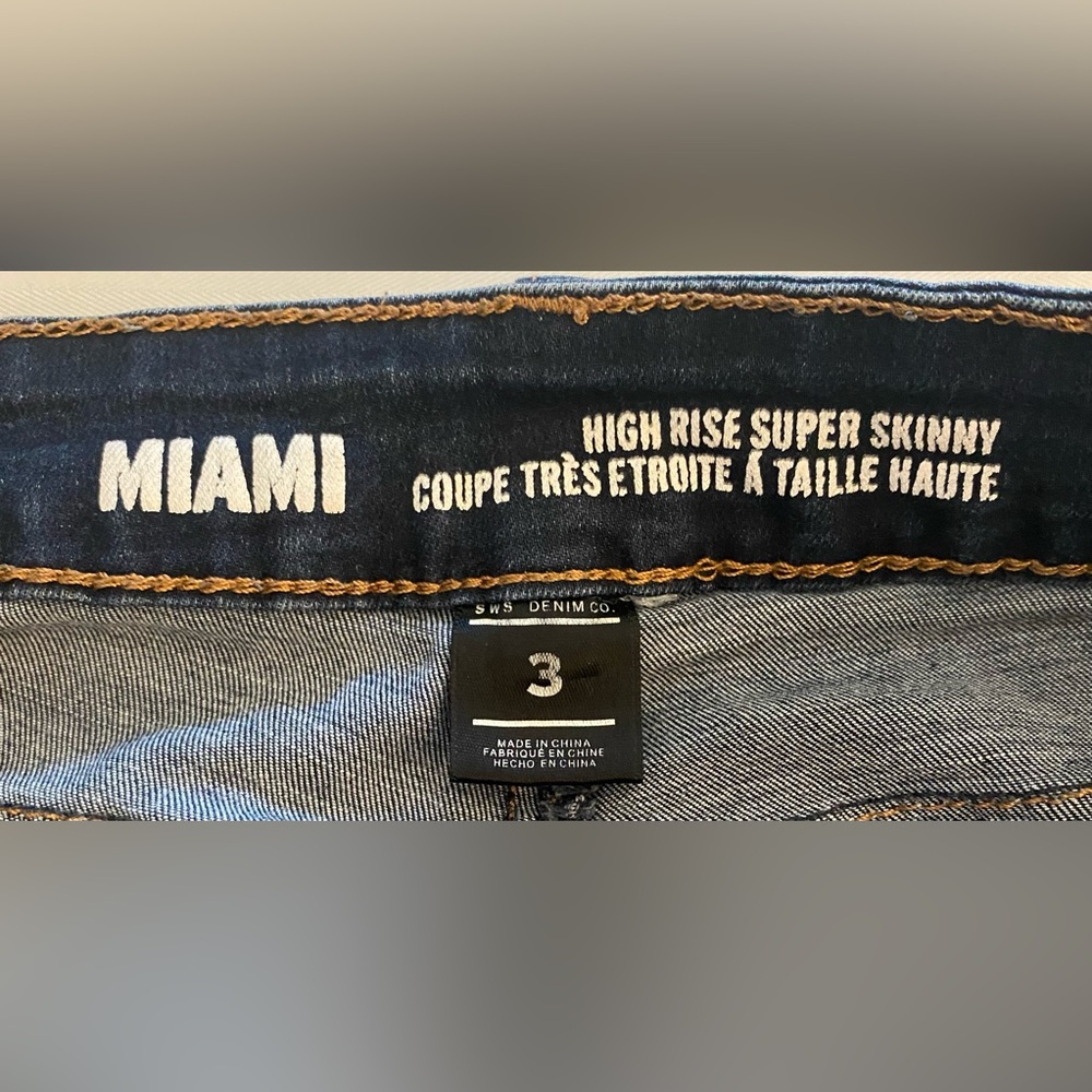 MIAMI…WOMENS Distressed Blue Jeans - Picture 5 of 16